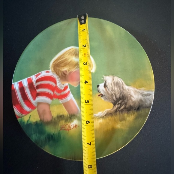 Decorative Plate with Child and Dog - Picture 5 of 6